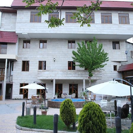 Aratta Hotel Argavand Zewnętrze zdjęcie