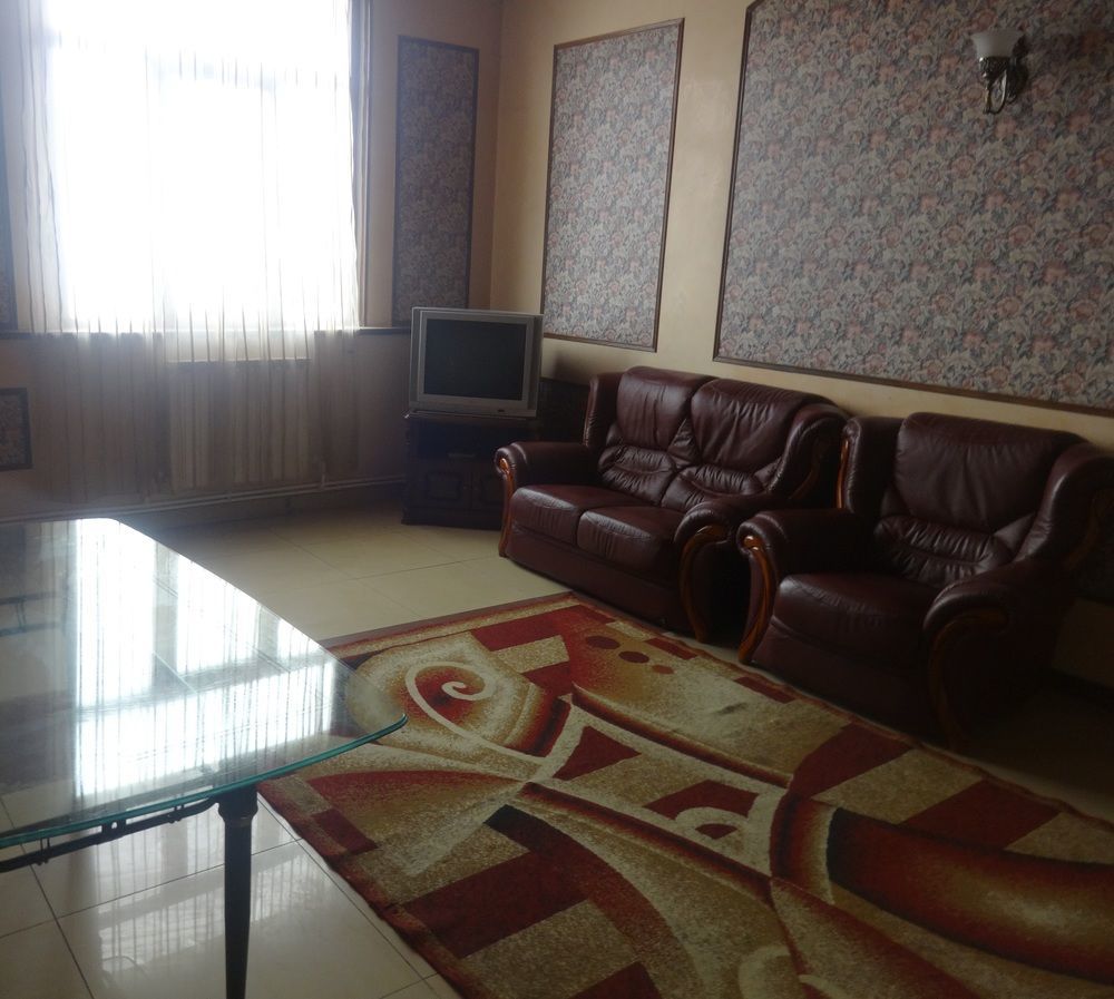 Aratta Hotel Argavand Zewnętrze zdjęcie