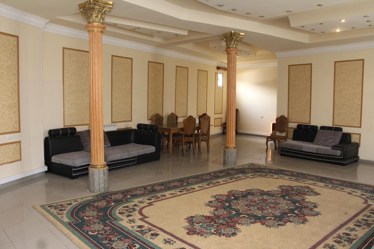 Aratta Hotel Argavand Zewnętrze zdjęcie