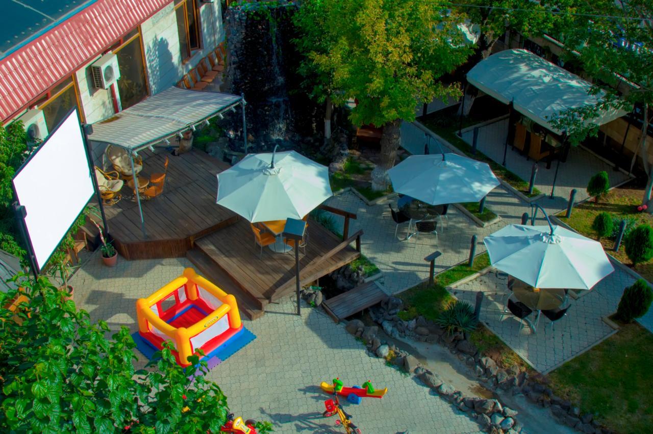 Aratta Hotel Argavand Zewnętrze zdjęcie
